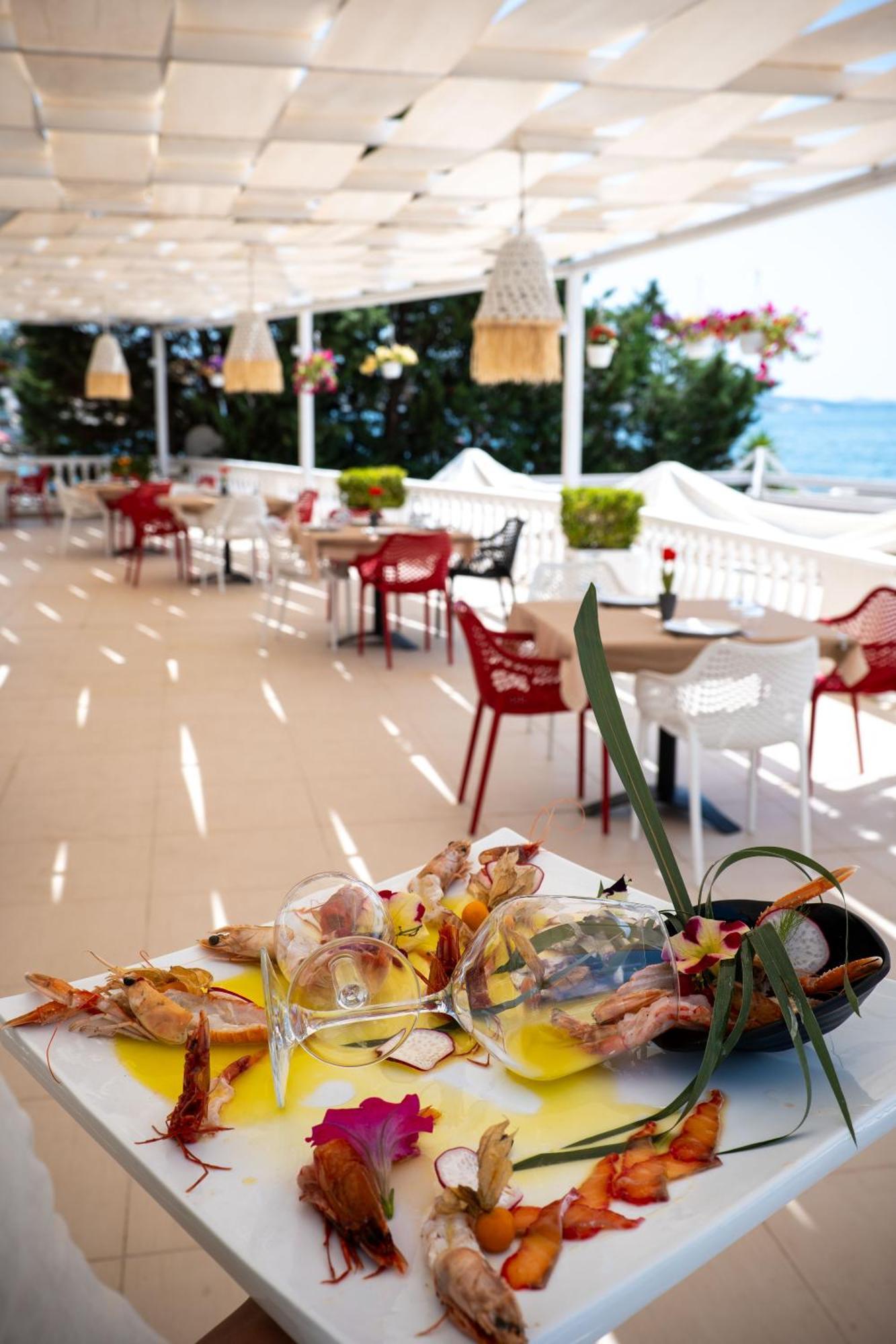 Hotel Sejko Saranda Extérieur photo